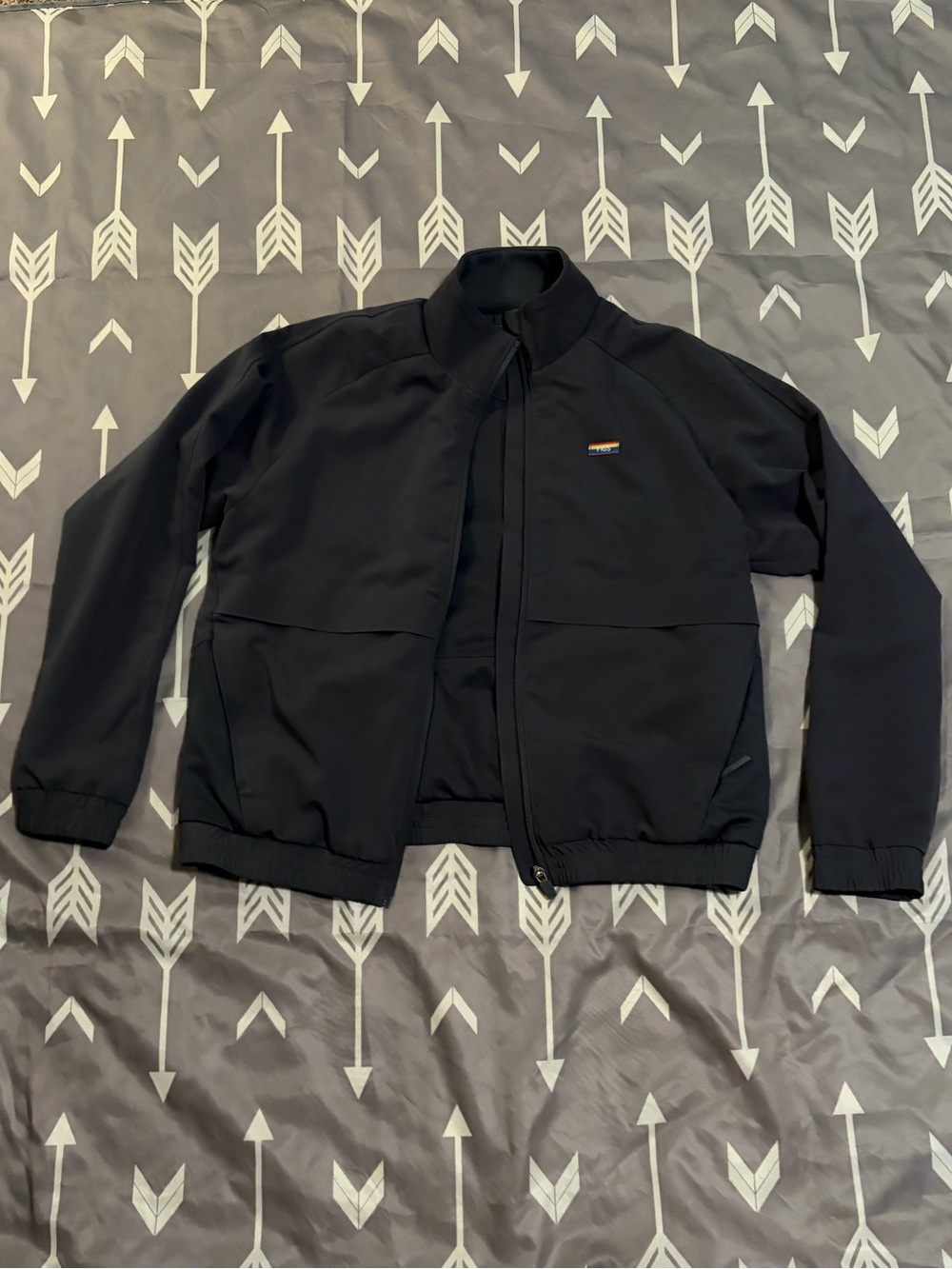 FIGS women’s Sydney jacket pride special edition Xs in charcoal po 2686